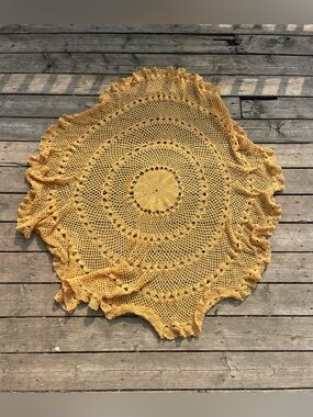 Source Unknown Mustard Yellow Crochet Round Throw Rug